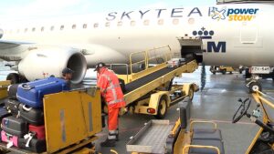 Transfer Belt » Fast & safe unloading of baggage I Power Stow